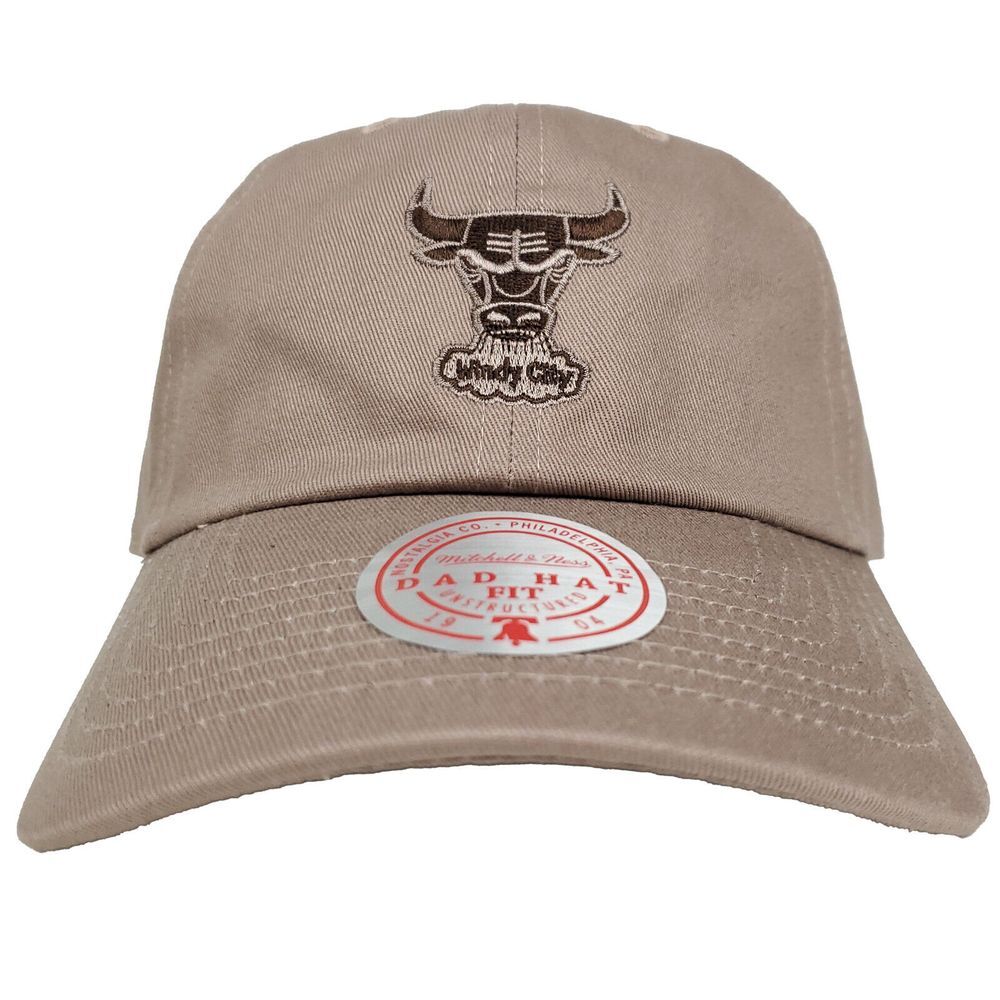 Chicago Bulls Mitchell & Ness NBA Dad Hat Cap Team Logo Tan Terra Cotta NWT